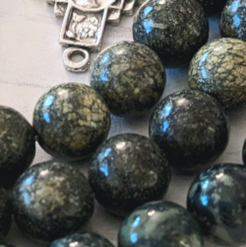 Kambala jasper lizardite green